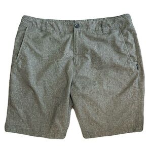 Oakley Men’s Olive Gray Casual Tech Shorts Size 38 Regular Fit Minimalist